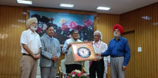 Administrator Kataria Unveils the Logo of Senior Journalists Forum, Chandigarh