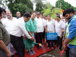 Punjab Governor and UT Administrator Shri Gulab Chand Kataria Leads Mega Plantation Drive in Sector 28-B; Former Mayor Harpreet Kaur Babla and BJP Vice President Devinder Singh Babla Participate