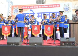 एलांते मॉल, चण्डीगढ़ में गूंजा देशभक्ति का तराना, सीआरपीएफ बैंड डिस्प्ले ने बांधा समां